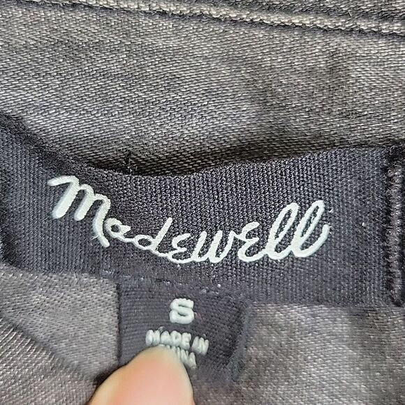Madewell Gray-Washed Button Down Shirt - Picture 2 of 7